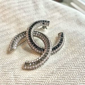CHANEL brooch